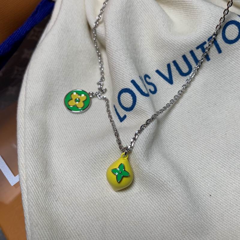 LV Necklace 03lyr627